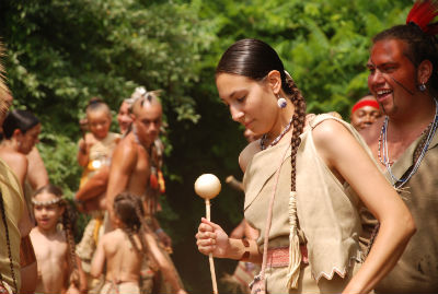 To learn about the he Wampanoag go to this link https://www.plimoth.org/what-see-do/wampanoag-homesite/homesite-faqs